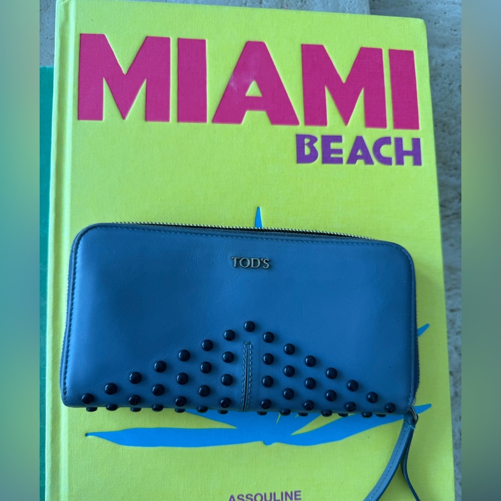 Tod’s wallet